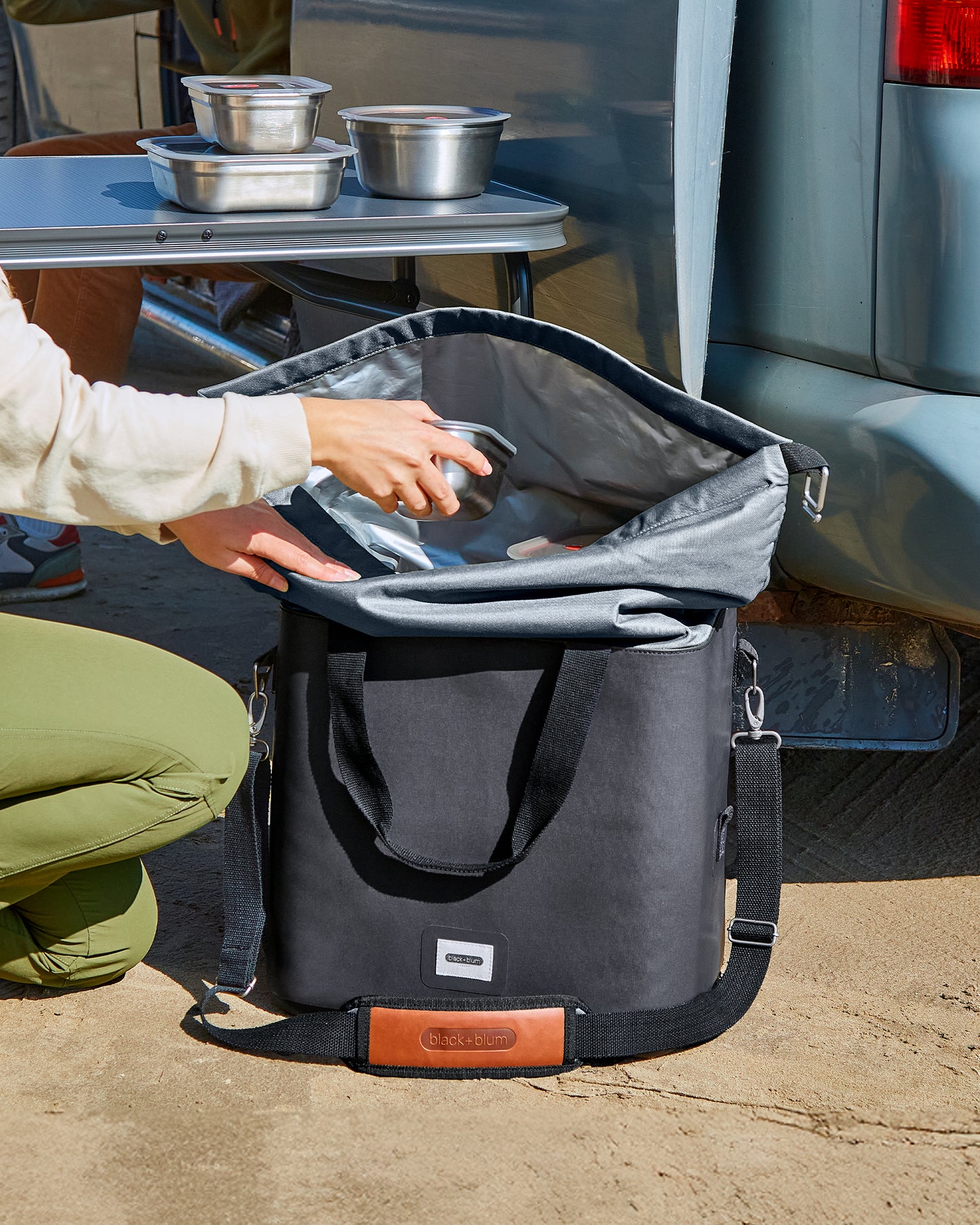 INSULATED COOLER BAG