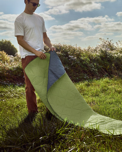 PICNIC BLANKET